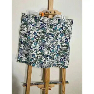 Liz Golf Women’s Floral Skort w/side Zip Hook Eye Closure, has pockets Size 14